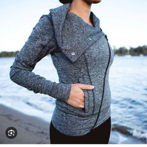 Lorna Jane stylish Asymmetrical Zip Jacket